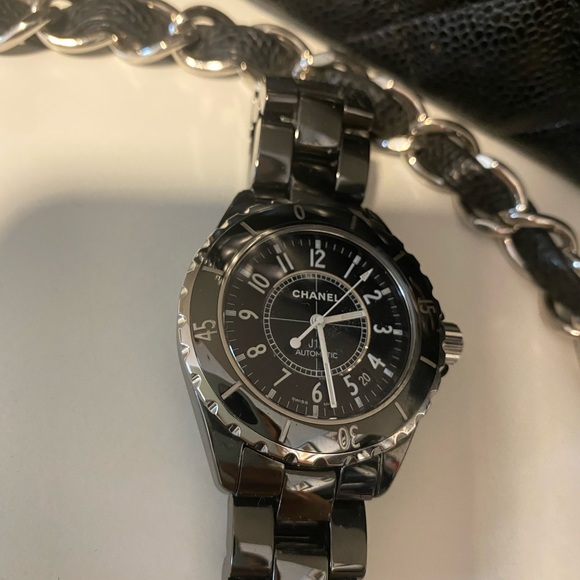 Chanel J12 ceramic watch, black - Picture 3 of 6